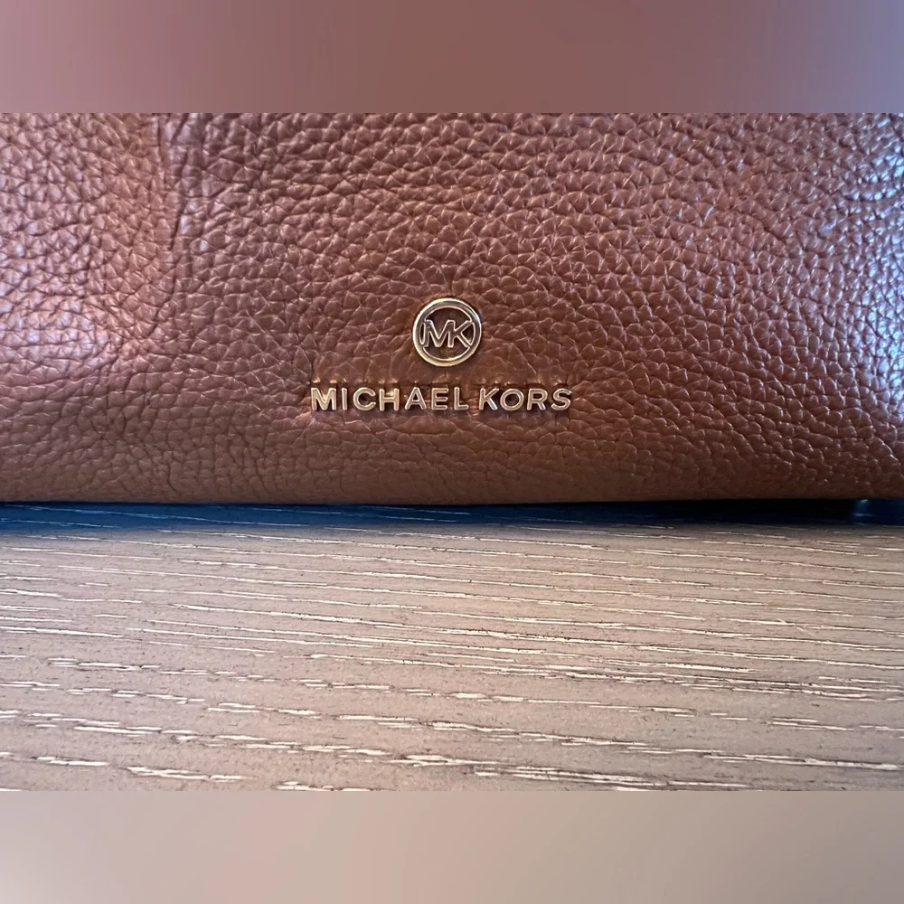 Michael Kors Tan Leather Shoulder Bag - Picture 9 of 16